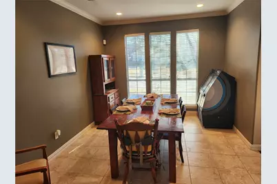 923 Granview Drive, Lewisville, TX 75067 - Photo 5