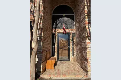 923 Granview Drive, Lewisville, TX 75067 - Photo 3