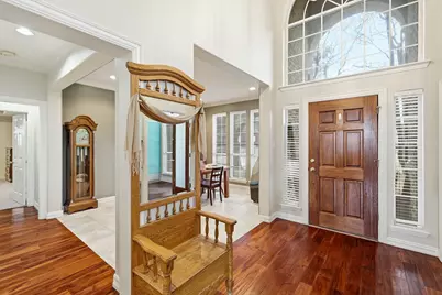 923 Granview Drive, Lewisville, TX 75067 - Photo 3