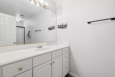 923 Granview Drive, Lewisville, TX 75067 - Photo 19