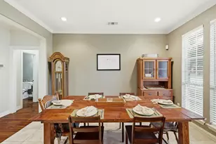 923 Granview Dr, Lewisville, TX 75067 - Photo 5