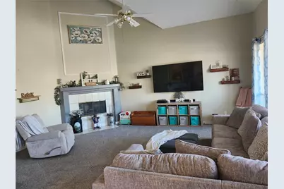 923 Granview Drive, Lewisville, TX 75067 - Photo 9