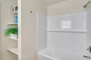 1721 St Louis Ave, Fort Worth, TX 76110 - Photo 9