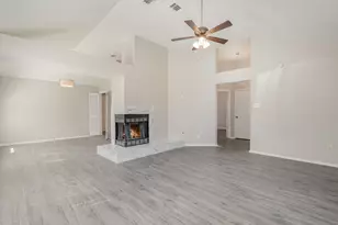 1304 Petunia Dr, Allen, TX 75002 - Photo 5