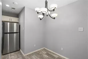 1735 Crest Grove Dr, Arlington, TX 76012 - Photo 7