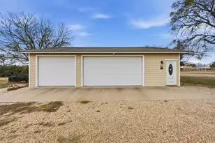 312 N Houston St, Lorena, TX 76655 - Photo 23