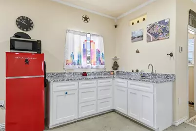 312 N Houston Street, Lorena, TX 76655 - Photo 25