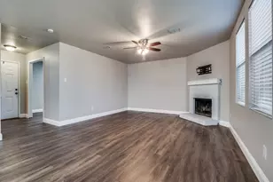 1035 Mayflowers Ln, Lancaster, TX 75134 - Photo 5