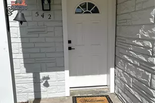 542 S Redford Ln, White Settlement, TX 76108 - Photo 3