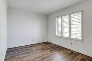 13853 Leinsper Green St, Dallas, TX 75240 - Photo 9