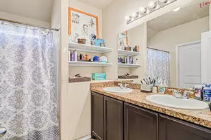 605 River Rock Dr, Azle, TX 76020 - Photo 23