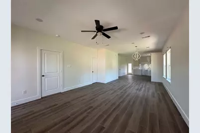 505 N Wilhite Street, Cleburne, TX 76031 - Photo 5