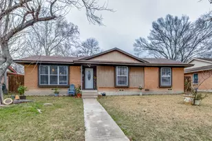 111 W Kenwood Dr, Garland, TX 75041 - Photo 1