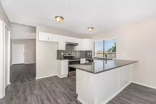 1006 Bellflower Ct, Carrollton, TX 75007 - Photo 11