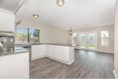 1006 Bellflower Court, Carrollton, TX 75007 - Photo 13