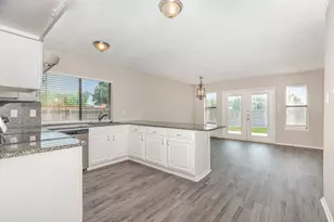 1006 Bellflower Ct, Carrollton, TX 75007 - Photo 13