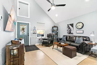 116 E Gould Street, Hillsboro, TX 76645 - Photo 3