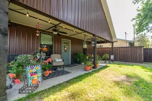 116 E Gould St, Hillsboro, TX 76645 - Photo 3