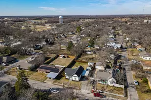 819 Beech St, Bonham, TX 75418 - Photo 29