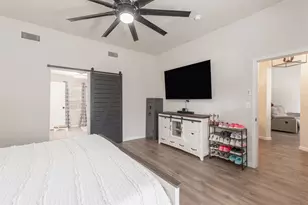 819 Beech St, Bonham, TX 75418 - Photo 15