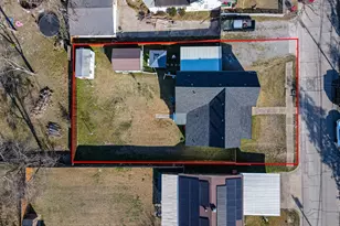 819 Beech St, Bonham, TX 75418 - Photo 29