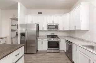 819 Beech St, Bonham, TX 75418 - Photo 9