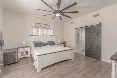 819 Beech Street, Bonham, TX 75418 - Photo 13