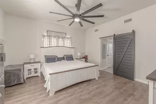 819 Beech St, Bonham, TX 75418 - Photo 13