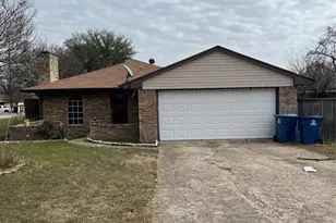 200 Evelyn St, DeSoto, TX 75115 - Photo 1