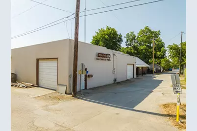 116. E Gould St Street, Hillsboro, TX 76645 - Photo 3