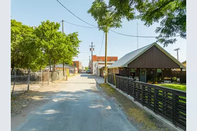 116. E Gould St Street, Hillsboro, TX 76645 - Photo 23