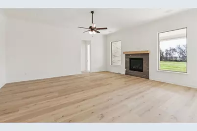 7016 Valley View Drive, Joshua, TX 76058 - Photo 13