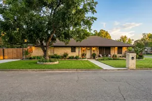 10513 Shauna Dr, Greenville, TX 75402 - Photo 1