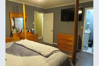 10513 Shauna Drive, Greenville, TX 75402 - Photo 11