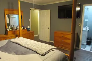 10513 Shauna Dr, Greenville, TX 75402 - Photo 11