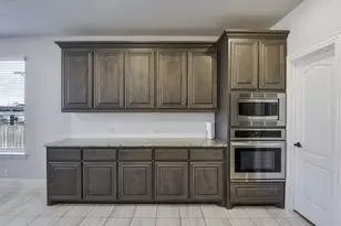 807 Imperial Wy, Mansfield, TX 76063 - Photo 11