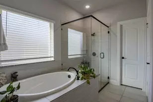 807 Imperial Wy, Mansfield, TX 76063 - Photo 17