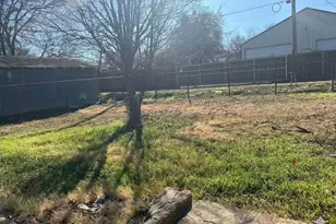 710 Shawnee St, Graham, TX 76450 - Photo 13