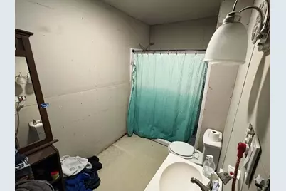 710 Shawnee Street, Graham, TX 76450 - Photo 7