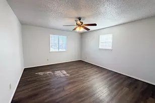 493 N Bryant Ave, Midlothian, TX 76065 - Photo 21