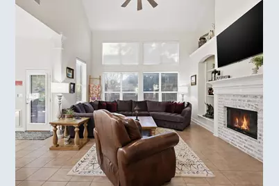 2632 Lakebend Drive, Grand Prairie, TX 75054 - Photo 9