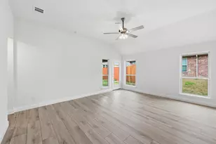 1418 Quail Crk Dr, Cleburne, TX 76033 - Photo 9