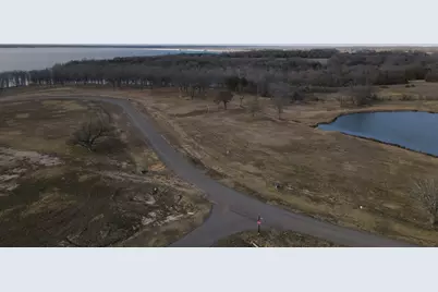 340 Peninsula Drive, Honey Grove, TX 75446 - Photo 7