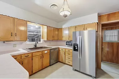 107 N 7th Street, Krum, TX 76249 - Photo 9