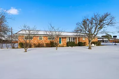 107 N 7th Street, Krum, TX 76249 - Photo 5