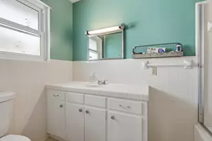 107 N 7th St, Krum, TX 76249 - Photo 17