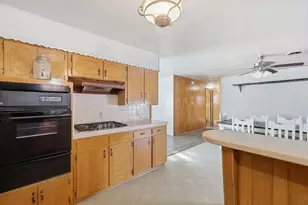 107 N 7th St, Krum, TX 76249 - Photo 11