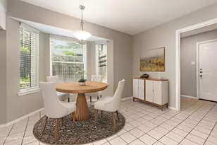 421 Cavender Ct, Hurst, TX 76054 - Photo 9