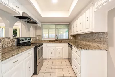 421 Cavender Court, Hurst, TX 76054 - Photo 7