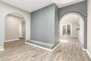 421 Cavender Ct, Hurst, TX 76054 - Photo 3